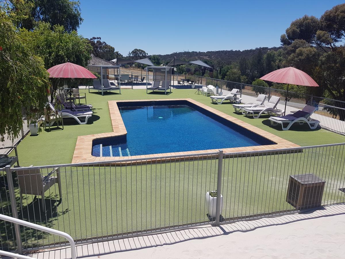 Clare Valley Motel מראה חיצוני תמונה
